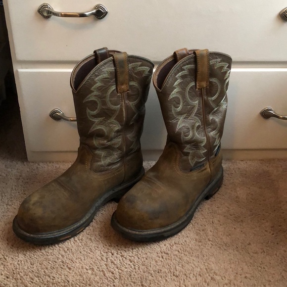 womens steel toe ariat boots